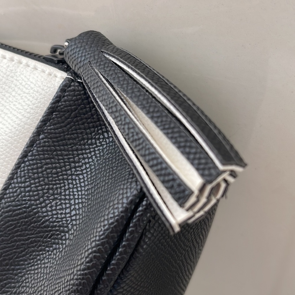 Revision Skincare Travel Bag - Picture 3 of 4